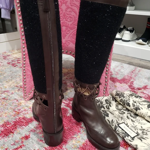 Chanel Limited Edition Runway Boots - Picture 7 of 13